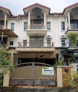 Two And A Half Storey Terrace in Sentosa Villa, Kajang for Sale