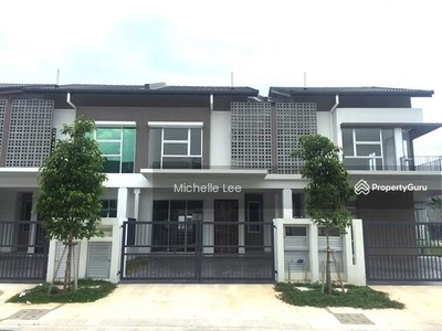 2 Storey House @ Bandar Rimbayu - Intermediate Brand New Unit