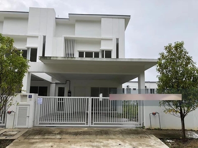 Double Storey Corner Unit in Bandar Sri Sendayan