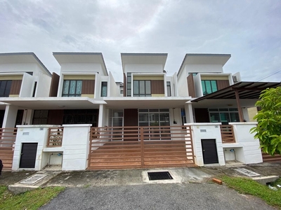Double Storey Terrace Saujana KLIA, Kota Warisan, Sepang