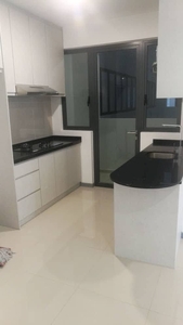 United point condo for rent ,partially furnished, 2 carpark,selayang