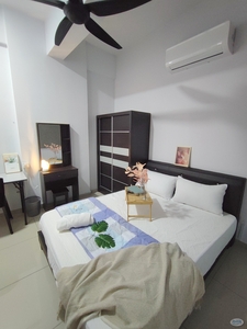Comfortable Middle Room in Icon City Seberang Perai - FREE Car Park!