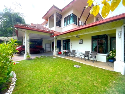 Corner lot. Fully renovated. Beverly Heights. Ampang.