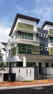 Desa Bayumas, Taman Sentosa Klang 2.5 Storey Semi-D Endlot House For Sale