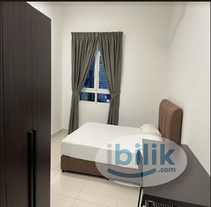 Door step to LRT/MRT/Monorail/Bus station - Full furnish Master Room with build in bathroom