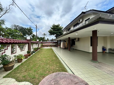 For rent Jalan Pinang, Taman Daya/ Double Storey Terrace/. Corner Unit/ 22x70 +30 ft land