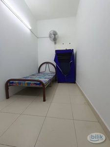 PRIVATE FEMALE SINGLE ROOM FOR RENT only 5 mins to Setia City Mall