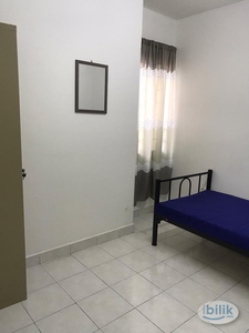 Single Room Fully Furnished at Flora Damansara
