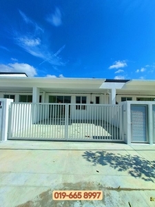 Tiara Sendayan Single Storey House FOR RENT In Seremban, Negeri Sembilan