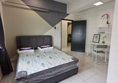 Master room? for rent at Endah Ria Condominium with private ?bathroom