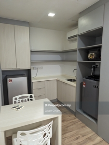 2 Bedroom Fully furnished Shuttle van MRT