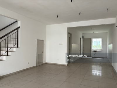 For Sale: 3 Storey Terrace House