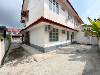 Fully furnished melaka town area double storey semid for sales !