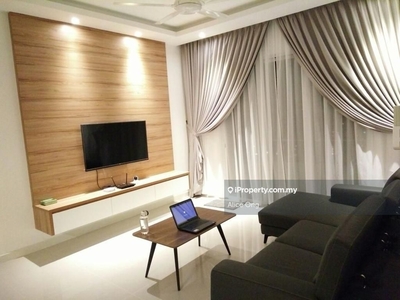 Fully furnished scenaria for rent high floor 2cp