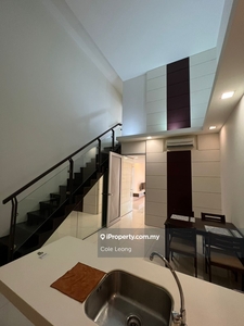 Nearby MRT Luxury Penthouse with Fully Furnished & Bathtub