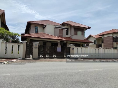 Partially Furnished Bungalow 9 Bedrooms 7 Bathrooms At Ipoh Tiger Lane
