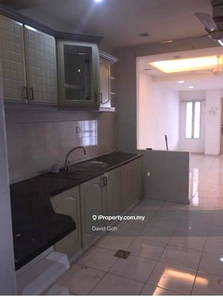 Pinggiran USJ Air cond Kitchen Cabinet Auto Gate G&G Grilled Entry