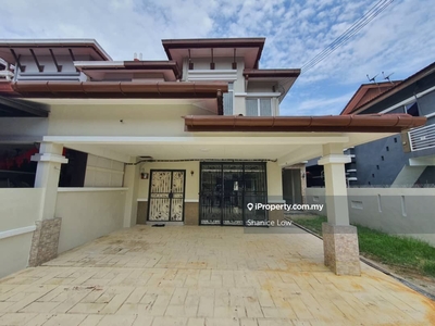 Taman Putra Impiana Puchong 2 storey End-lot fully extended for Sale