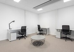 Tailor-made dream offices for 3 persons in Spaces Beach Street