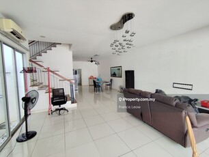 3 Storey Link, Partly Furnished 6 bedrooms 5 bathrooms