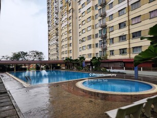Apartment Vista Impiana, Bukit Serdang, Seri Kembangan