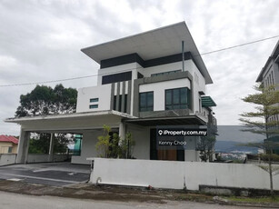 Bank Lelong Auction 2.5 Storey Bungalow @ Kota Emerald Rawang