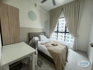 [FEMALE UNIT] Fully Furnished Master Room At Majestic Maxim @ Cheras! Walking Distance To MRT!