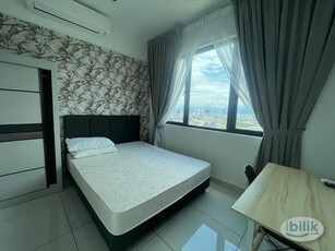 [FEMALE UNIT] Fully Furnished Middle Room At Parc 3 @ Maluri! Walking Distance To MRT!