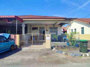 Freehold 1 Storey Terrace House - 9 min to Lotus's Bandar Puteri Jaya