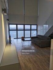 Fully furnished Studio MRT