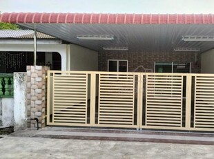 Fully renovated and newly painted Single Storey at Tmn Mahsuri