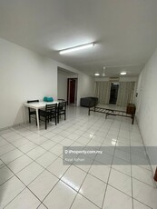 Partly furnished Pantai hill Park 5 Condo