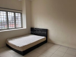 Room At Jalan Harmony For Rent