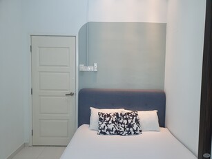 (Room for Rent) Middle Room @ Bayan Lepas