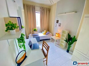 Room in condominium for rent in Bandar Sunway