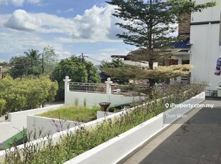 Taman bukit serdang Seri kembangan Bungolow for rent
