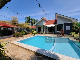 Villa / Homestay / Resort untuk Dijual @ Wakaf Bharu, Tumpat