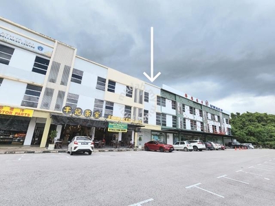 3 Storeys Shop Houses Facing Main Road Jalan Penrissen Kuching