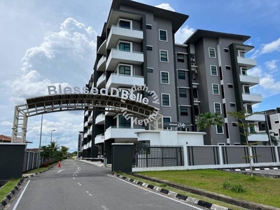 Large unit D’Belle Residence Condominium at Jalan Stephen Yong