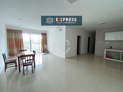 Level 2, 4 Bedrooms Apartment at Airport Avenue [Nicely Maintained]