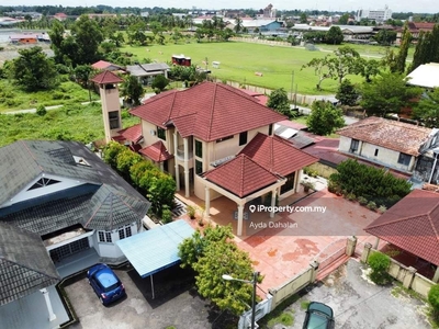 Rumah Banglo 2tkt 7 Bilik Tanah Luas Sebelah Masjid di Lundang,K.Bharu