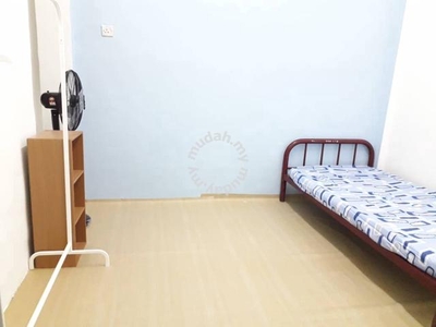 Single Room Station18/lahat/Ipoh + Utility