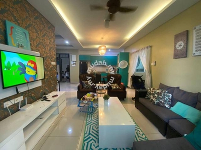 THE ALIFF RESIDENCES, TAMPOI - Fully Renovated / NICE INTERIOR / 3 BED
