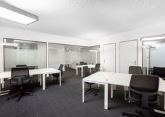 Book open plan office space for businesses of all sizes in Regus DPulze