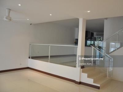 Link House in Jalan Telawi for Sale