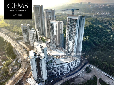 Live next to Golf Resort, Largest Mall Malaysia, 10-acre Central Park!