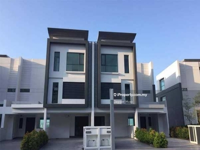 Townhouse 2 storey & 1.5 storey available