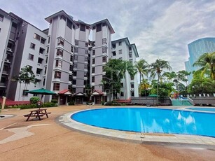 LOW LEVEL PUTERI PALMA CONDO Walking to IOI Furnished Size 1281Sqft