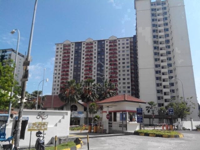 【 100% LOAN 】Vista Pinggiran Apartment 815sqf Seri Kembangan B/MARKE