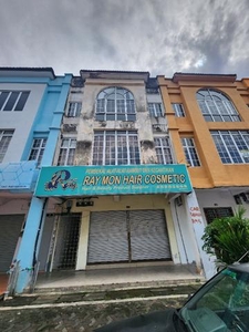 3rd Storey Shop House for Sale at Oakland Commercial Centre